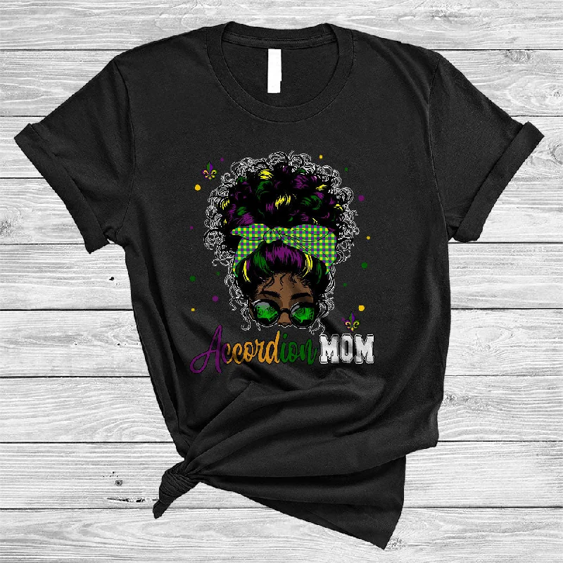 Accordion Mom, Cool Mardi Gras Messy Afro Bun Hair Women, Black African Musical Instruments T-Shirt Seamless Knitted Crochet