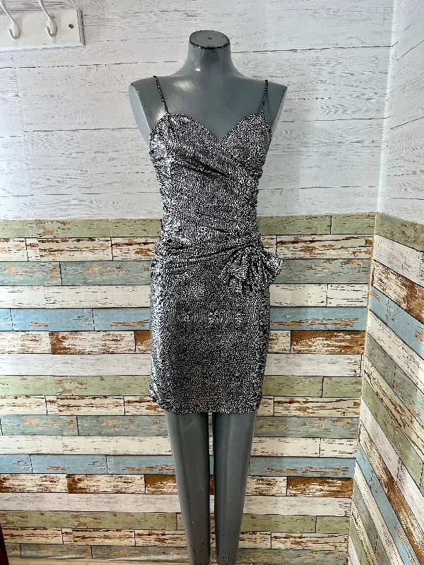 80’s Silver Metallic Spaghetti Strap Party Dress Shift Classic Vintage