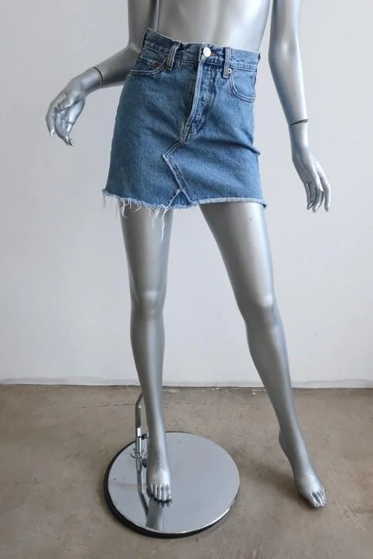RE/DONE Originals High Rise Denim Mini Skirt Size 24 button skirt front