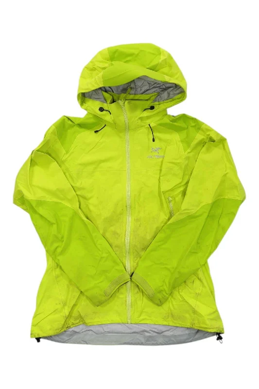 green:#81c784