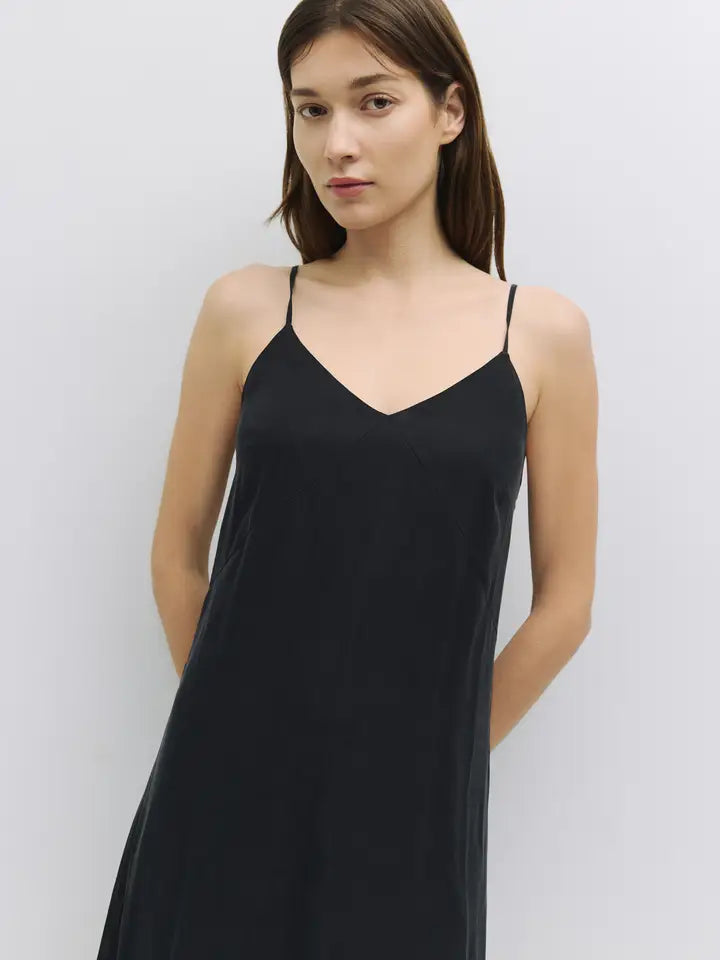 The Salem Dress Black