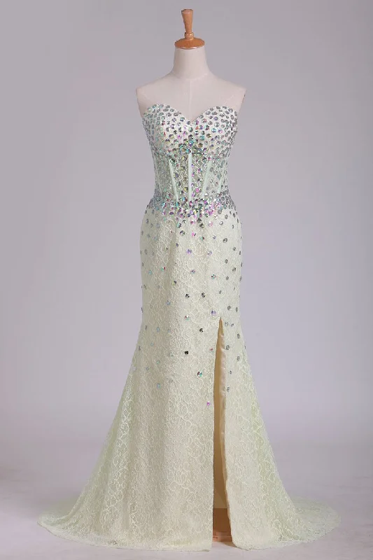 Sweetheart Sheath/Column Prom Dress Lace With Rhinestone