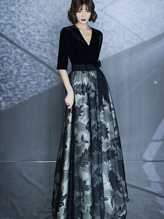 Black Fit & Flare Tie Floor-Length Prom Dress