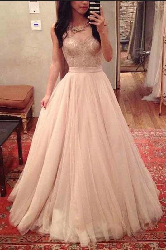 Tulle Sweetheart A Line Prom Dresses With Applique Sweep Train