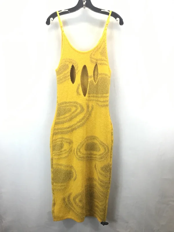 Dress Sweater By Clothes Mentor In Yellow, Size: S Zippered Buttoned Snapped