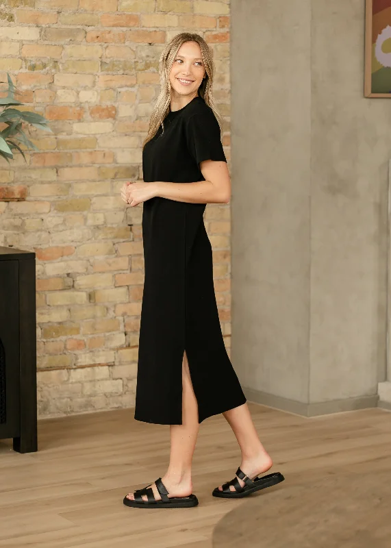 Knit Short Sleeve Round Neckline Maxi Dress