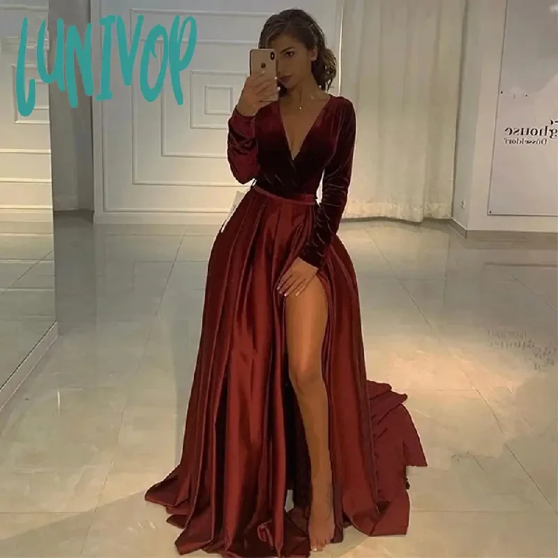 Lunivop Burgundy Long Sleeves Prom Dresses V Neck Evening Dresses 2024 Front Split Slim Girls Dancing Prom Party Gown Dress