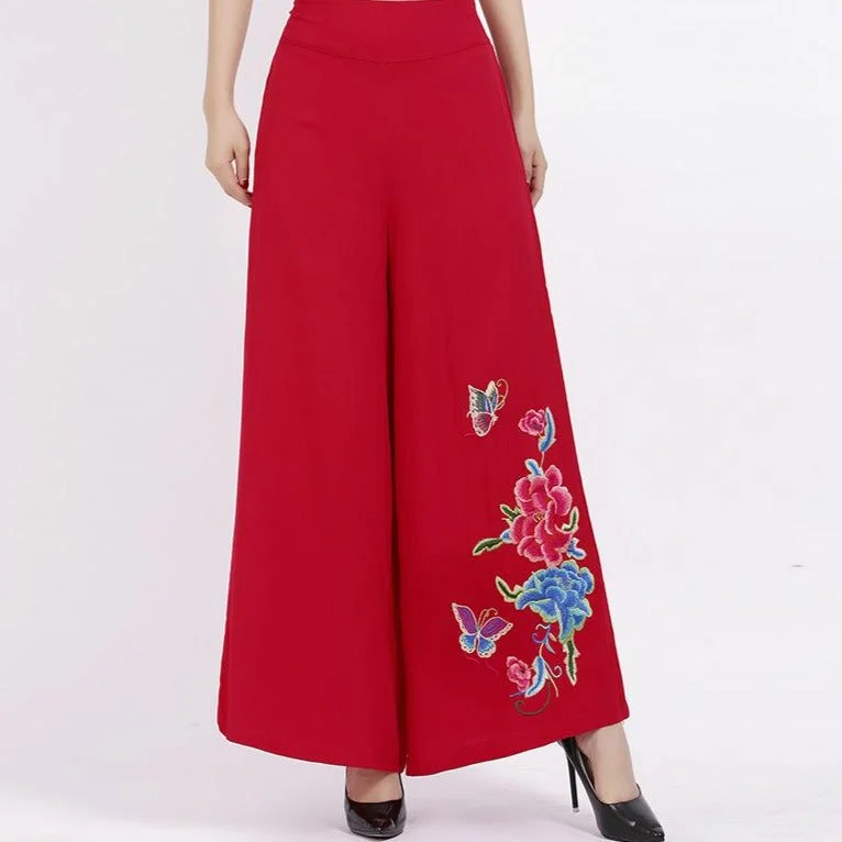 Plus Size Floral Embroidery Chinese Style Women's Loose Pants